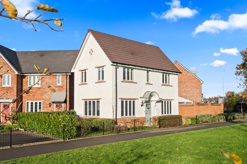 Magdalen Drive, Evesham, WR11 3 bed detached house for sale