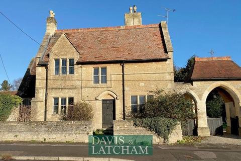 Boreham Road, Warminster 2 bed semi