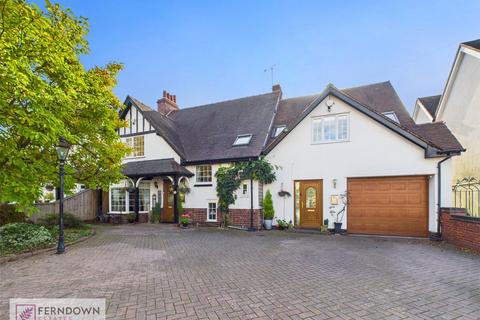 Elmdon Lane, Marston Green... 6 bed semi