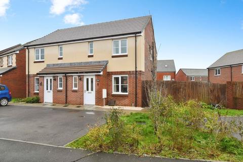 Dove Place, Salisbury                ... 3 bed semi