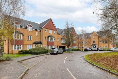 Redoubt Close, Hitchin SG4 1 bed flat for sale