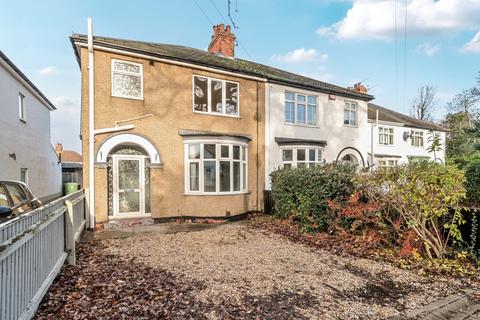 St. Helens Avenue, Grimsby... 3 bed semi