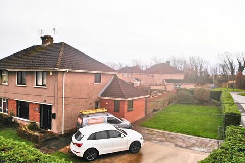 Heol Las, North Cornelly CF33 3 bed semi