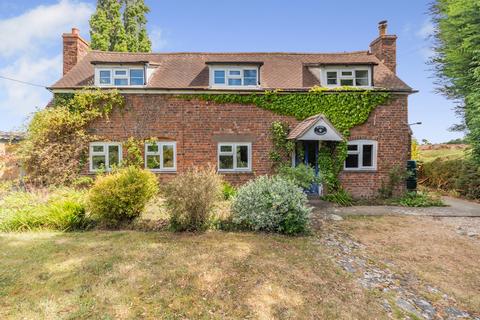 Long Green, Forthampton GL19 2 bed detached house for sale