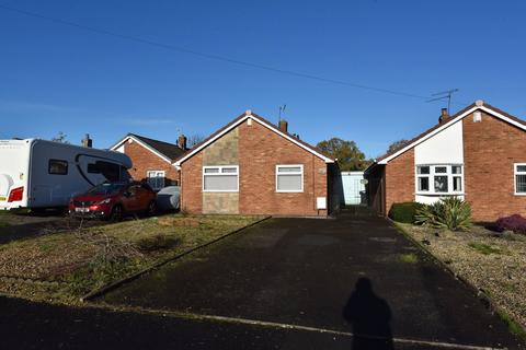 Lydgate Road, Kingswinford DY6 3 bed detached bungalow for sale