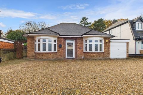 Ingrave Road, Brentwood, Essex, CM13 3 bed bungalow for sale