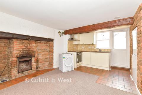 Main Road, Southbourne, Hampshire 2 bed terraced house for sale
