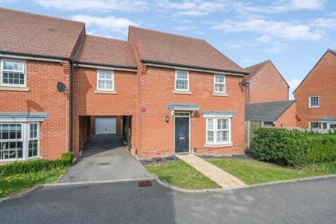 4 bedroom link detached house for sale