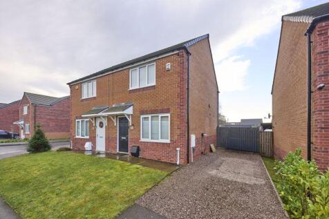 2 bedroom semi-detached house for sale