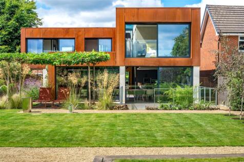 Oughtrington Lane, Lymm, Cheshire, WA13 4 bed detached house for sale