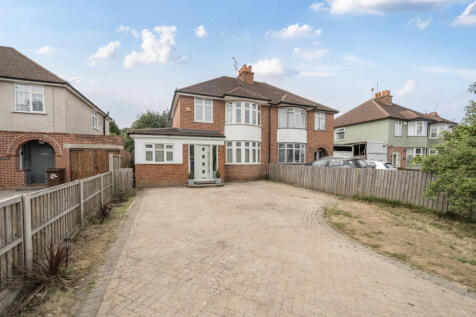 4 bedroom semi-detached house for sale