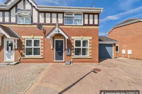 3 Redwing Drive, Driffield, YO25 5HJ 3 bed semi