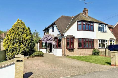 4 bedroom semi-detached house for sale