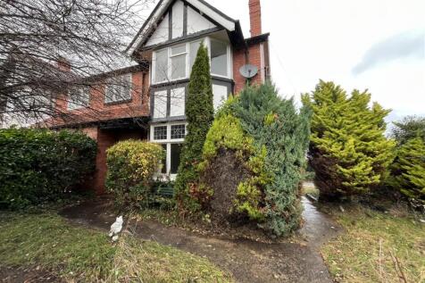 Endsleigh Road, Old Colwyn, Colwyn Bay 4 bed semi