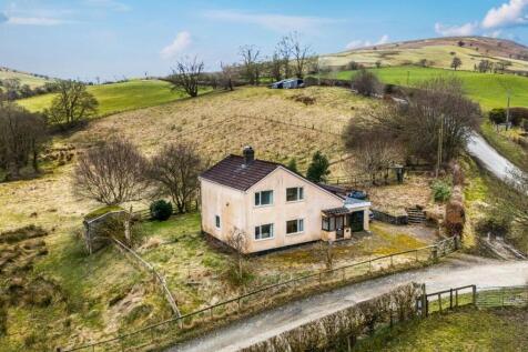 Trenewydd, Felindre, Knighton 3 bed country house for sale