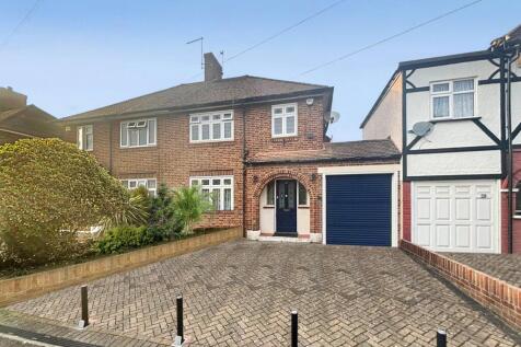 Riverdale Road, Bexley, Kent, DA5 3 bed semi