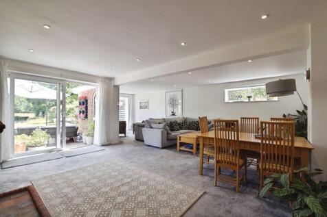 Vicarage Road, Lover                 ... 6 bed detached house for sale