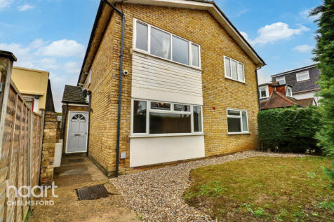 South Primrose Hill, Chelmsford 2 bed maisonette for sale