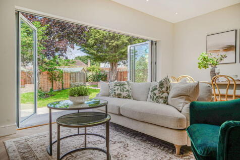 Spring Lane, Hockley Heath, B94 6QX 3 bed detached bungalow for sale