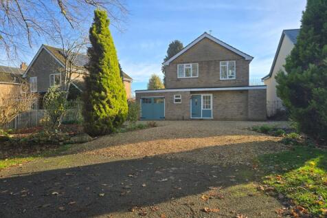 Guilsborough Road, Ravensthorpe, NN6 8EW 3 bed detached house for sale