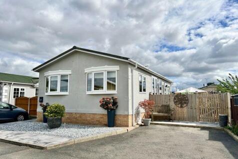 2 bedroom park home for sale