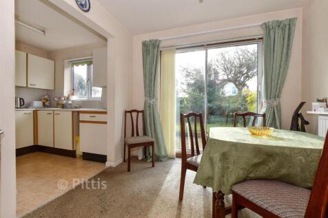 Audley Court, Freshwater, Isle of Wight 3 bed link detached house for sale