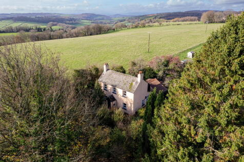 2 bedroom detached house for sale