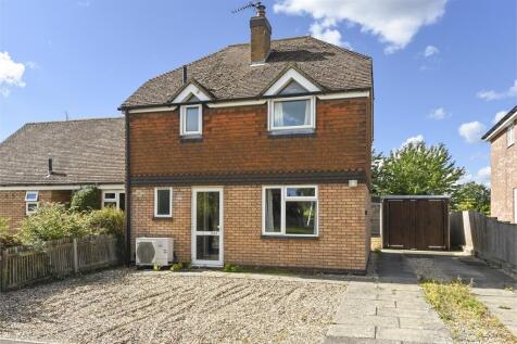 Rosamonds Cottages, Kingswood... 3 bed semi