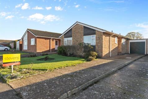 Milland Road, Hailsham 2 bed detached bungalow for sale