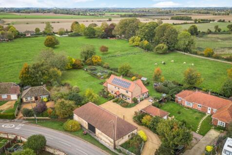 Detached Cottage in Methwold 3 bed detached house for sale
