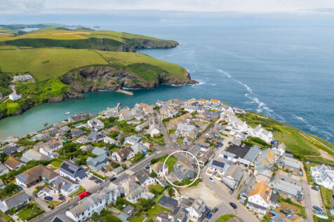 5 New Road 6 bed property with land for sale