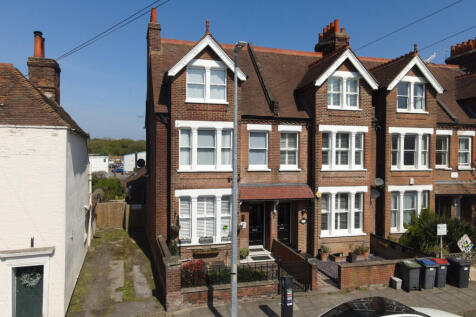 7 bedroom semi-detached house for sale