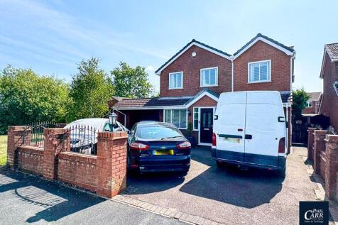 Rowan Drive, Essington, WV11 2DJ 4 bed detached house for sale