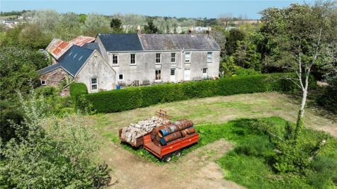 10 bedroom detached house for sale