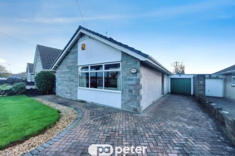 3 bedroom detached bungalow for sale