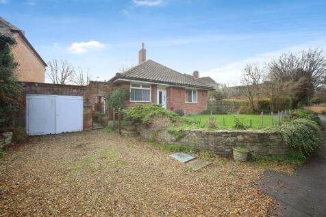 3 bedroom detached bungalow for sale