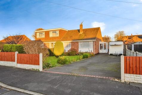 2 bedroom semi-detached bungalow for sale