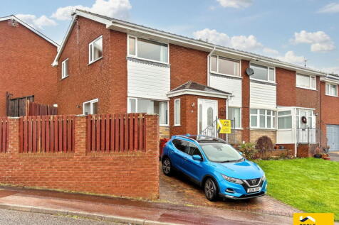 3 bedroom semi-detached house for sale