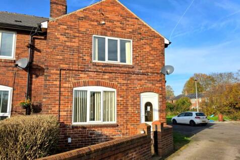 No, 207 Furlong Road, Goldthorpe... 2 bed townhouse for sale