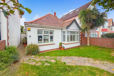 4 bedroom bungalow for sale