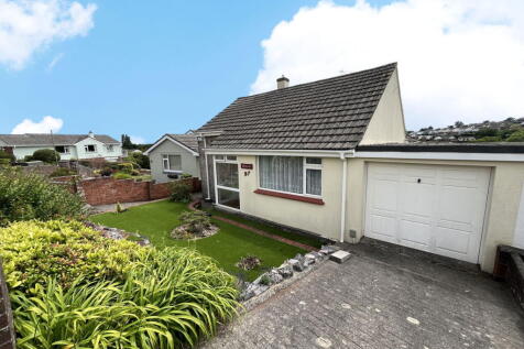 2 bedroom detached bungalow for sale