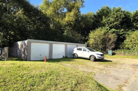 Marten, Marlborough Garage for sale