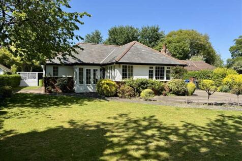 4 bedroom bungalow for sale