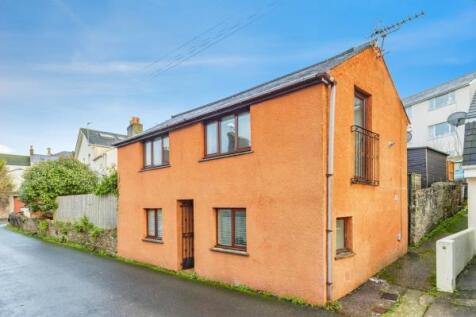 2 bedroom detached house for sale