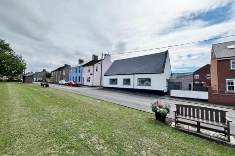 High Street, Byers Green, Spennymoor 3 bed detached bungalow for sale