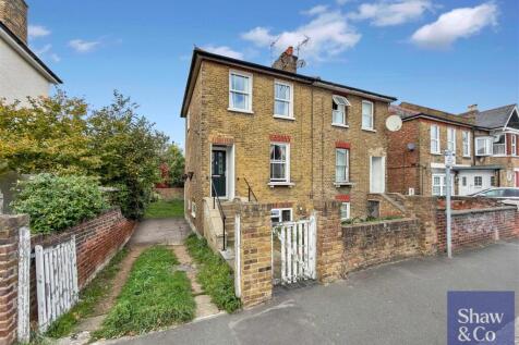 2 bedroom semi-detached house for sale