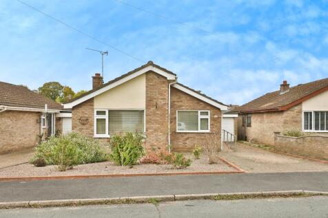 2 bedroom detached bungalow for sale