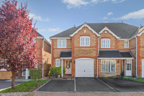 4 bedroom semi-detached house for sale