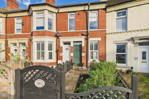 Rockcliffe Avenue, Whitley Bay 2 bed apartment for sale