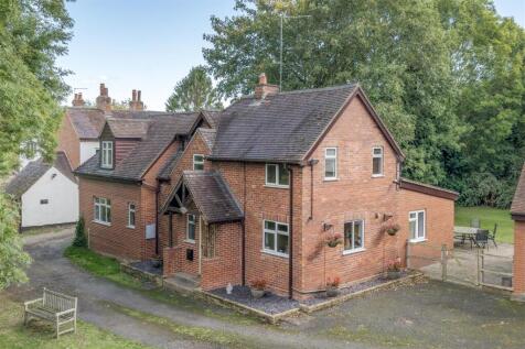Hurcott Hall Farm,Hurcott Lane... 3 bed cottage for sale